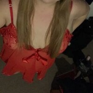 sexysaucysax webcam profile