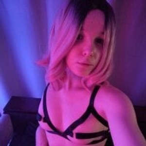 livesexr.com Caroline_In livesex profile in masturbation cams