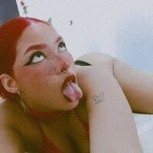 gonewildcams.com Luxi_submissive livesex profile in dancing cams