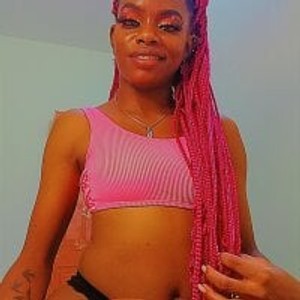 stripchat Petite_ellah webcam profile pic via sexcityguide.com