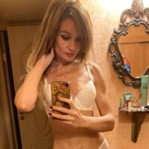 livesex.fan _SugarLara_ livesex profile in spank cams