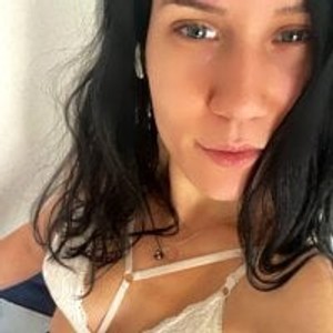 livesexr.com Kiravos livesex profile in masturbation cams