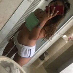 sleekcams.com Rojitax21 livesex profile in fuck cams