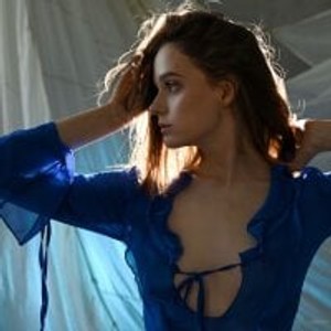 sexcityguide.com PhoebeFrencis livesex profile in glamour cams