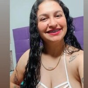 elivecams.com mia_delmont livesex profile in deepthroat cams