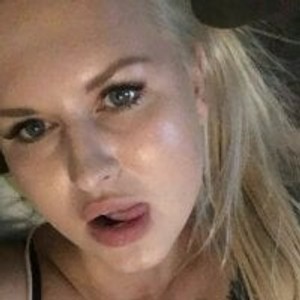 girlsupnorth.com _Ashley_strip livesex profile in masturbation cams