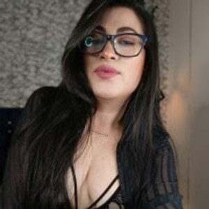 elivecams.com DessireMilf livesex profile in lovense cams