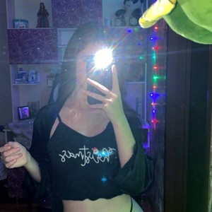 sexcityguide.com qerosin livesex profile in lovense cams