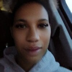 MissManaj webcam profile pic