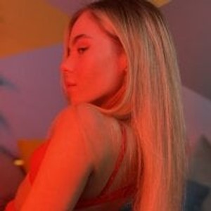 girlsupnorth.com Aurorarii livesex profile in blowjob cams