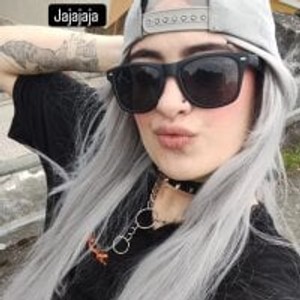 girlsupnorth.com Kaylaa19 livesex profile in hipster cams