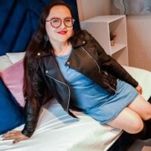 livesex.fan VictoriiaGreenn livesex profile in fetish cams