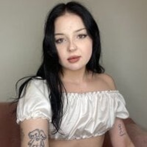 cheapadultsexcams.com EmilyHasler livesex profile in hd cams