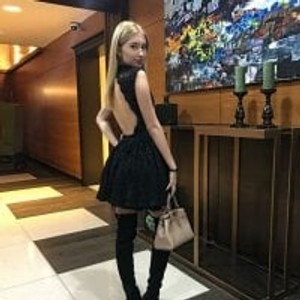 free6cams.com Masha_Titova1 livesex profile in mobile cams