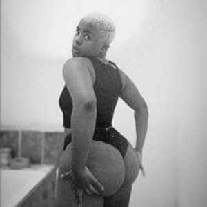 Thick-barbi webcam profile - South African