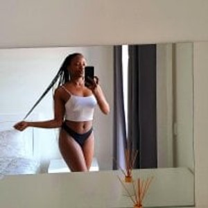 netcams24.com sweetchocolatetrixie livesex profile in nude cams