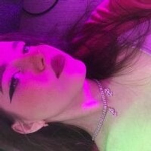 livesex.fan StacyyCreamm livesex profile in shaven cams