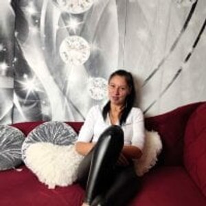 livesex.fan LaraBluewater livesex profile in glamour cams