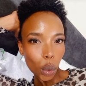 Scarlet_Dior8 webcam profile - South African