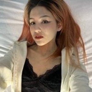 livesexr.com LucySpark livesex profile in bigass cams