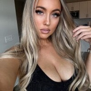 DanielleLancaster webcam profile - American