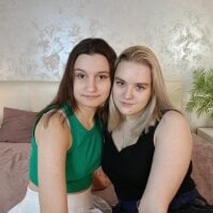 livesexr.com MariamCroston livesex profile in lesbian cams