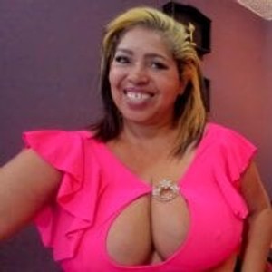 stripchat Isis_goddess01 Live mature Webcam Featured On maturelivesexcams.com