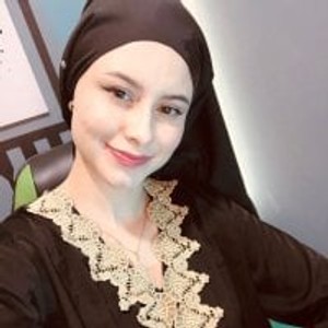 sleekcams.com AmiraGhazali livesex profile in kissing cams