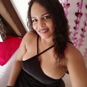 onaircams.com sandy_latin1 livesex profile in shower cams