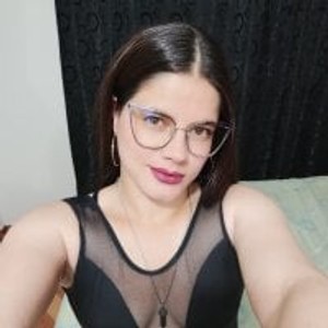 sleekcams.com MarieDasilva livesex profile in bigclit cams