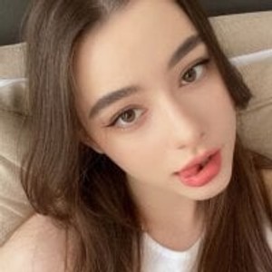 girlsupnorth.com emma_sii livesex profile in teen cams