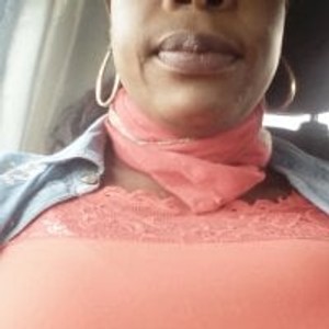 Misskinkypam webcam profile - South African