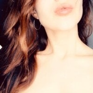 sexcityguide.com MilksGabriella livesex profile in young cams