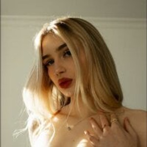 sleekcams.com Mystic_Muse livesex profile in corset cams