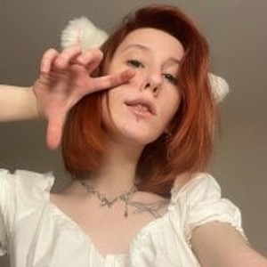 livesex.fan FoxyLizzie livesex profile in chatting cams