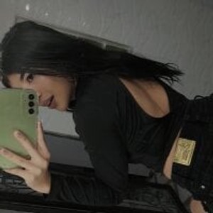 sexcityguide.com AliceWalker livesex profile in lovense cams