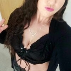 Amanda93x webcam profile - British