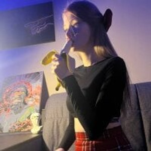 girlsupnorth.com Step_Sister69 livesex profile in goth cams