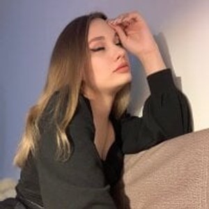 Lollyme_17 webcam profile - Russian