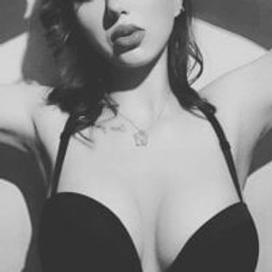 onaircams.com HanieYang livesex profile in beautiful cams