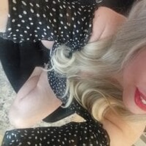 onaircams.com Alisonxoxoxo livesex profile in humiliation cams