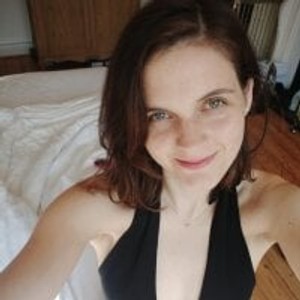 EllieDay webcam profile - British
