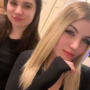 lesbianlivesexcams.com ZinaNika01 livesex profile in lesbian cams