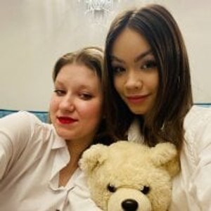 stripchat MollySew Live lesbian Webcam Featured On lesbianlivesexcams.com