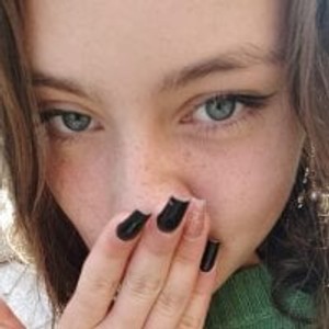 girlsupnorth.com dakota_pink livesex profile in teen cams
