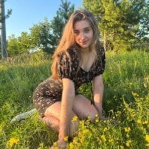 livesex.fan SweetRedCherry livesex profile in spank cams