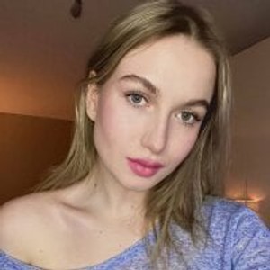 girlsupnorth.com YarZarey livesex profile in pov cams