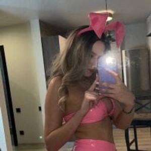 Aliceee-Sweet profile pic from Stripchat
