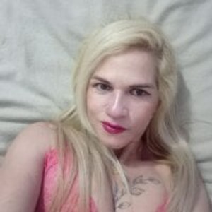 girlsupnorth.com HarleyTiffany livesex profile in Housewives cams