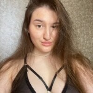 sexcityguide.com miyavshnya livesex profile in ts cams